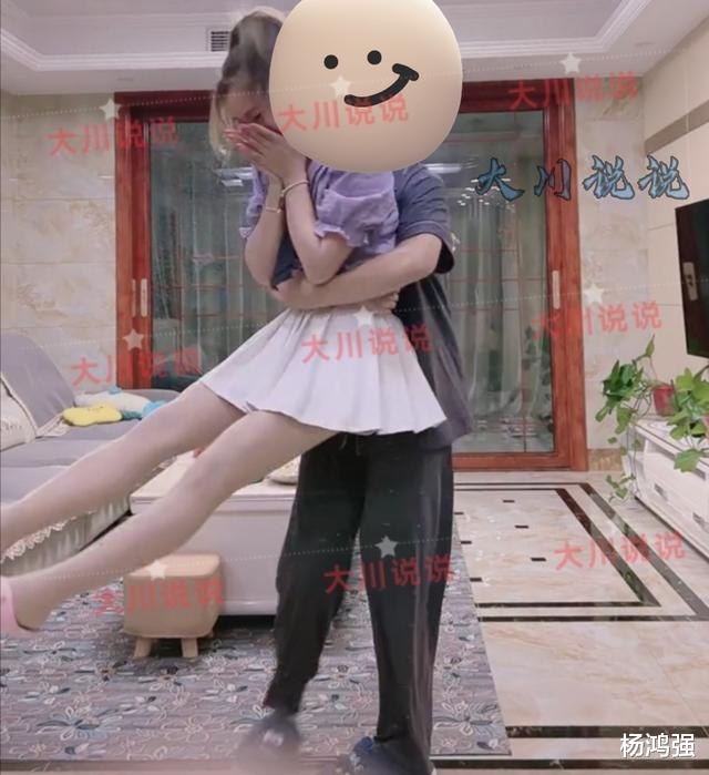 ?江苏一35岁女子被15岁初中儿子宠，亲情不容亵渎，网友：19岁太早