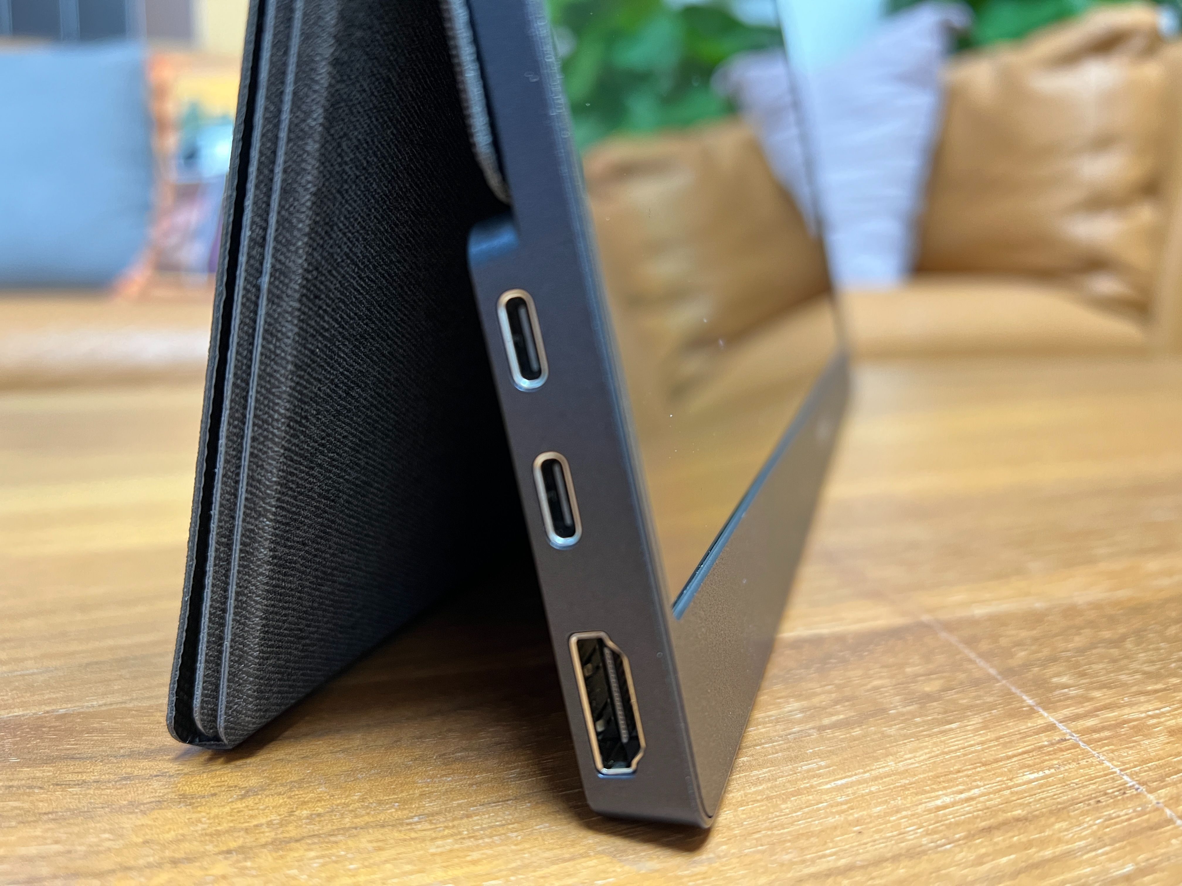 苹果|年轻人的第一块OLED？Mac、次时代的完美搭档：CForce便携屏体验