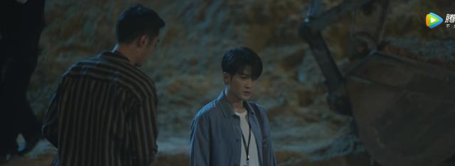 熊黛林|檀健次因新剧小火，174cm身高却因质疑，《猎罪图鉴》身高差明显