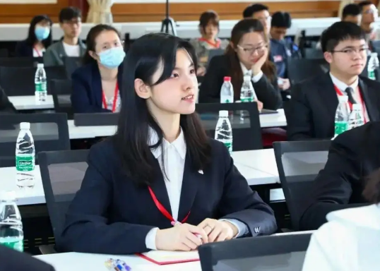 三级甲等医院|东北985“全军覆没”,上海人才储备标准引热议,还有地域区别?