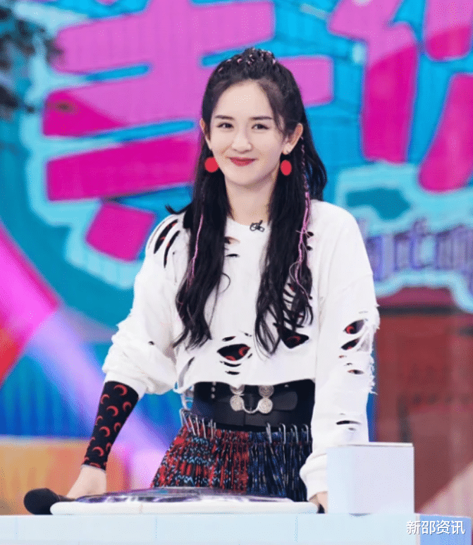 周雨彤|又一年跨年晚会,从龙套到女主持人,谢娜还能当“芒果一姐”吗?