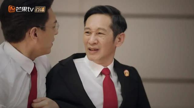 王劲松|节哀！演员王劲松母亲因新冠去世，93岁父亲也很危险