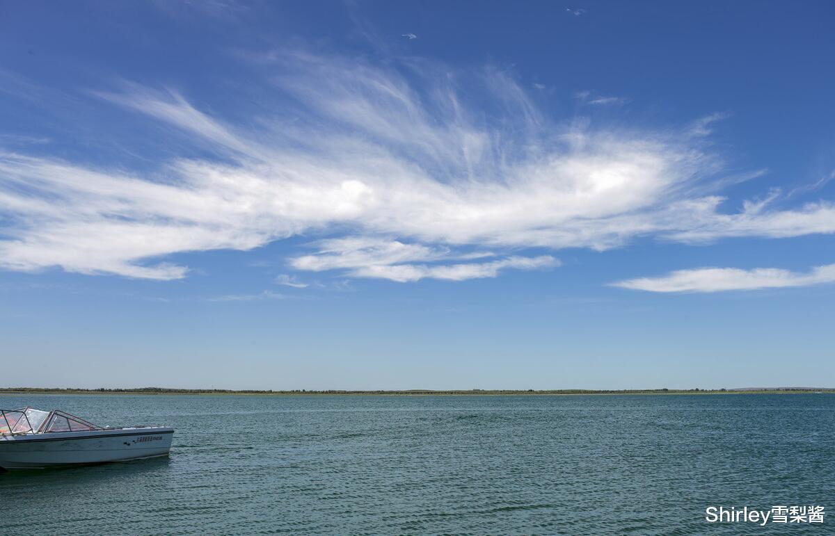 月牙泉|我国最大的沙漠湖泊,面积是月牙泉的11倍,风景优美却鲜为人知