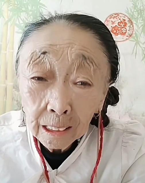 李玉成|李玉成又整幺蛾子，在直播间与同城女主播聊天，被马玉琴强势关闭