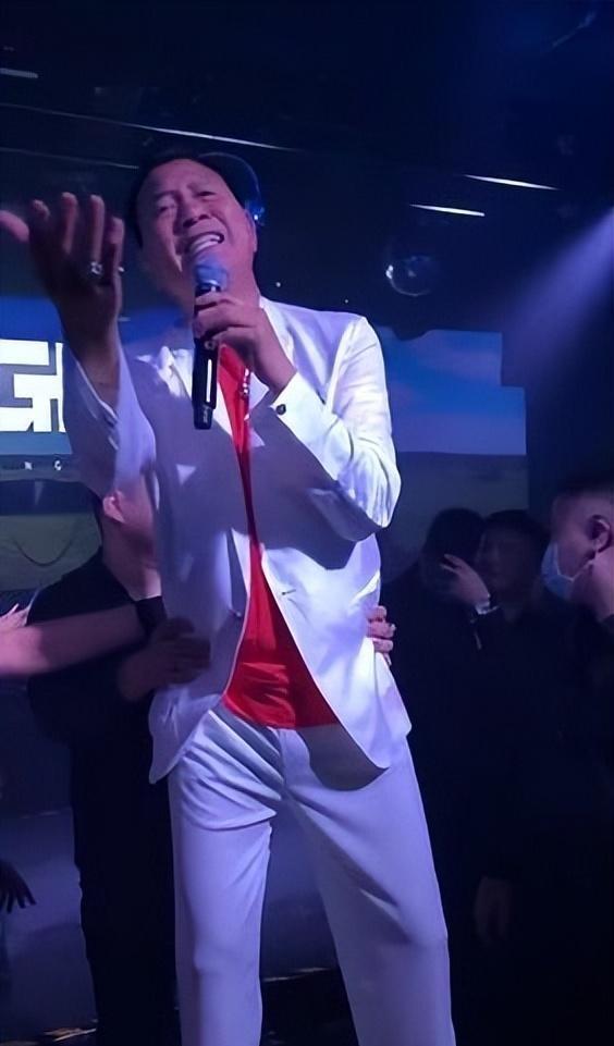 明星|曾经红极一时,如今落魄!这7位过气明星现状:卖睡衣、哭穷