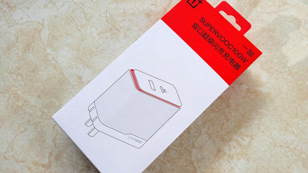 充电器|抛弃原装充电器，一个一加SUPERVOOC100W双口超充就够了