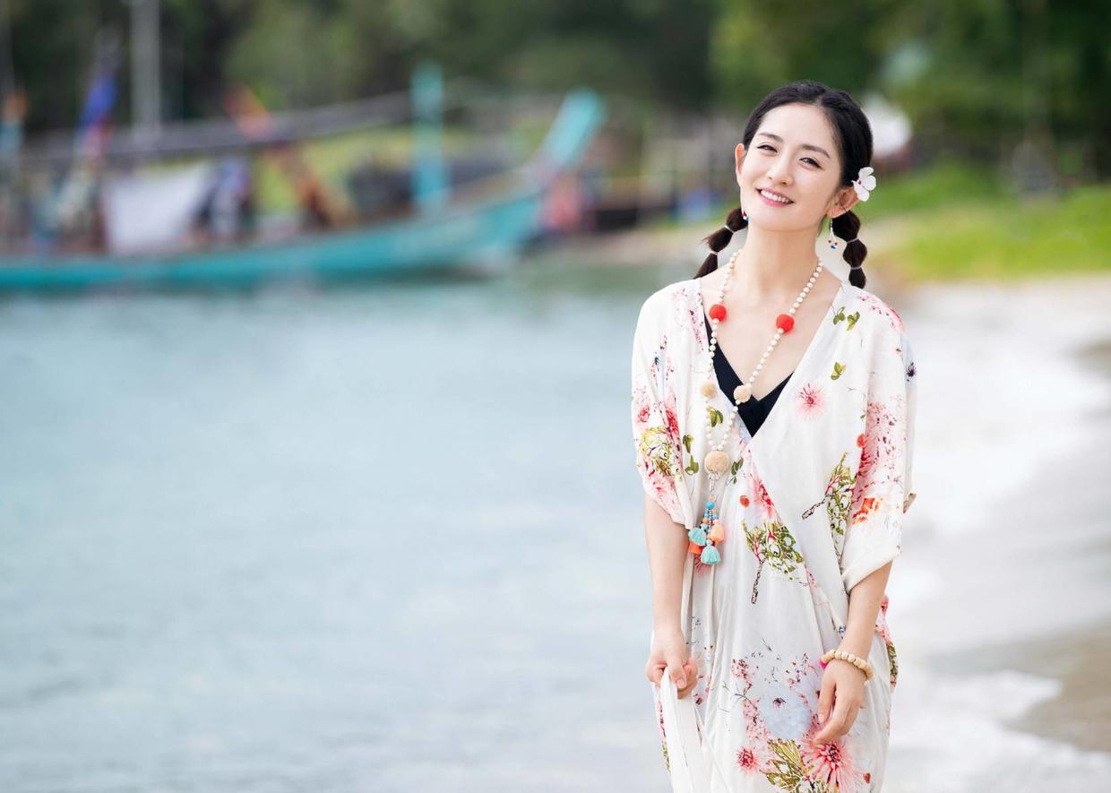 佟丽娅|谢娜为沈腾结账10万，何炅借给谢娜10万，两人后续反应各不同