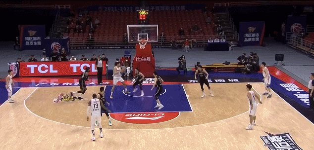 广东男篮|完了！广东队出局！18分钟砍下9分！NBA落选秀第一战就炸