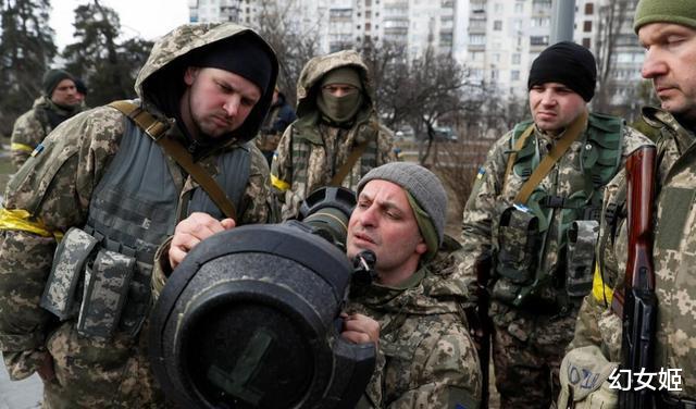 俄乌冲突第135天，南北两地处于佯攻状态，俄军正在此地大量集结