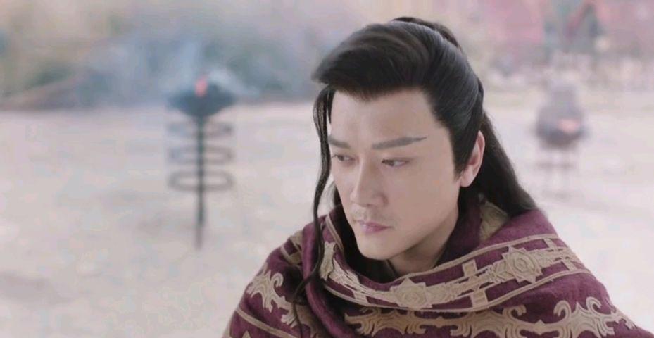 杨幂|《星河长明》首播,观众狂打一星,给出差评的理由都一样