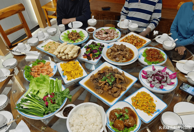 旅行社|天津蓟县黄崖关旭彤轩民宿，这环境这餐标，农家院看见都汗颜！