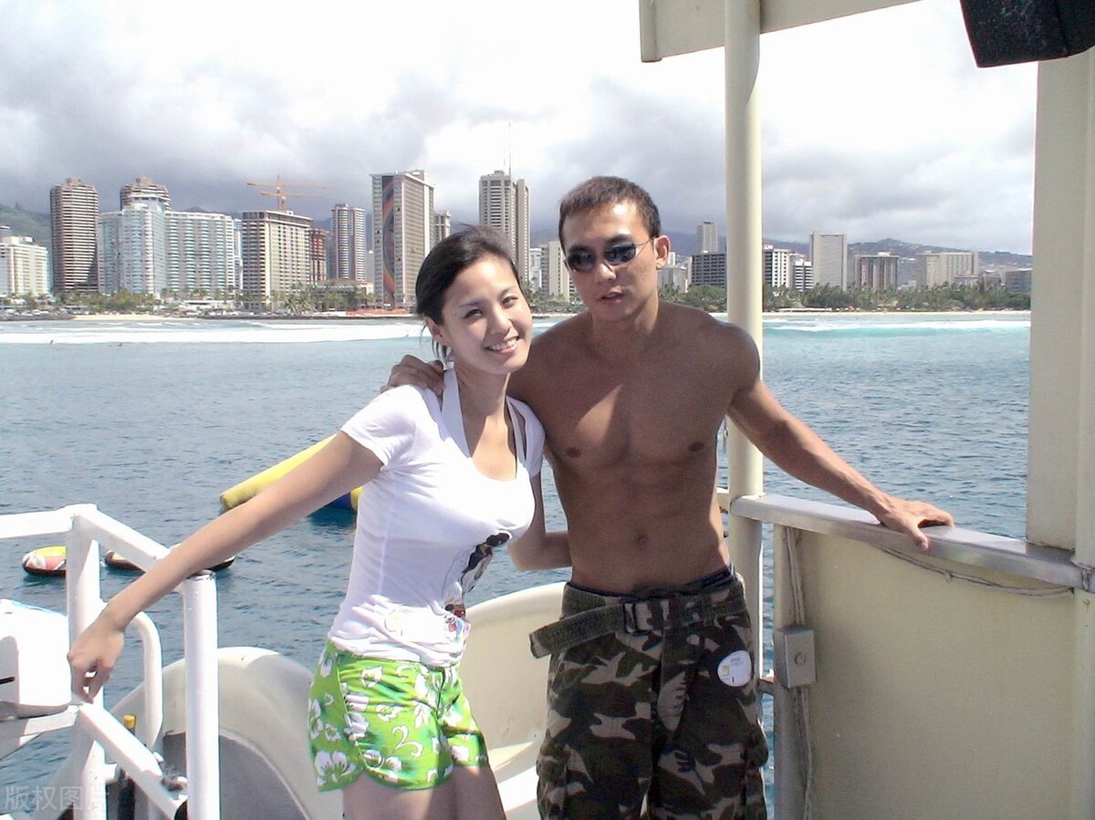 刘畊宏|刘畊宏已被封号多次,为何直播间依然数万人?