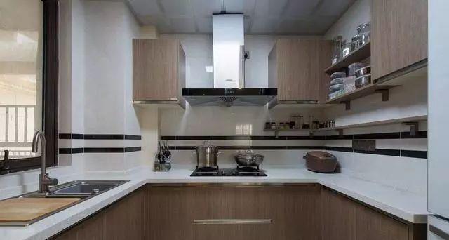 全家摇号买新房,赠送了6㎡,打造成榻榻米房立马2居变3居