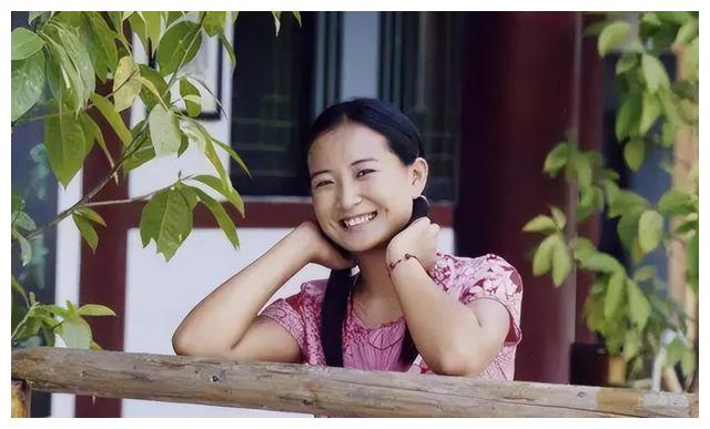 身材“配不上”脸的8位女星，个个貌若天仙，身材却一言难尽