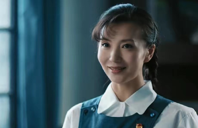 德云社|陈好一家罕见同框,忙前忙后打扮朴素,富豪老公一脸冷漠不搭理