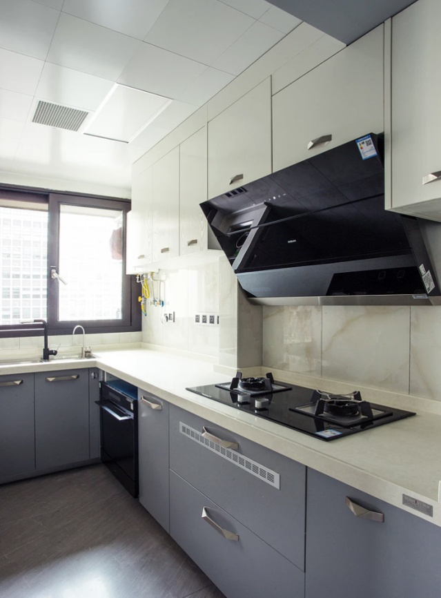 “不买”电视柜，断舍离式装修！入住后邻居懊悔没效仿，晒晒全屋