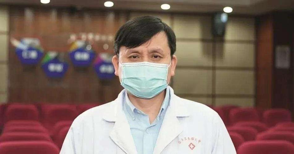 司马南直接质疑张文宏医生,拿饶毅佐证自己,张文宏已经四面楚歌