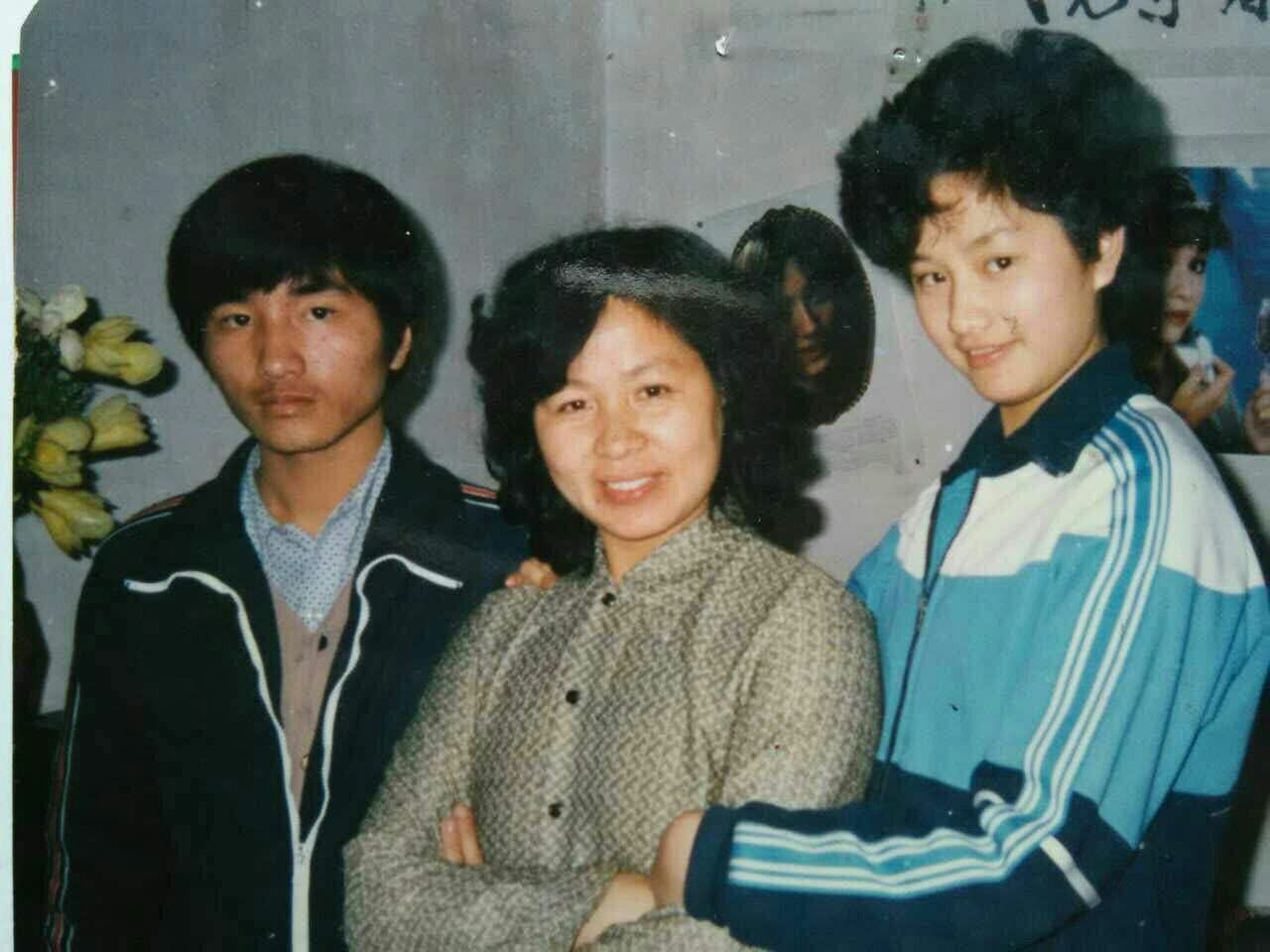 瞿颖|瞿颖哥哥瞿亚利：遭遇下岗、离婚，几次想自杀，慨叹同母不同命