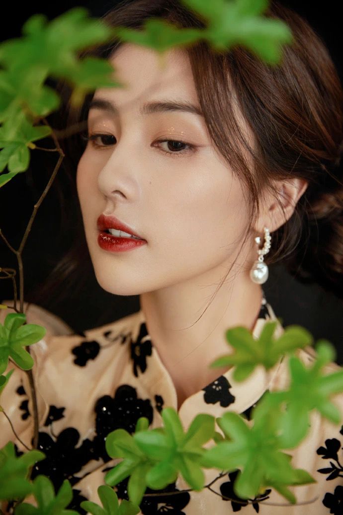 陈书婷《狂飙》陈书婷带火了"嫂系美女!各省份都美得不一样,好高级
