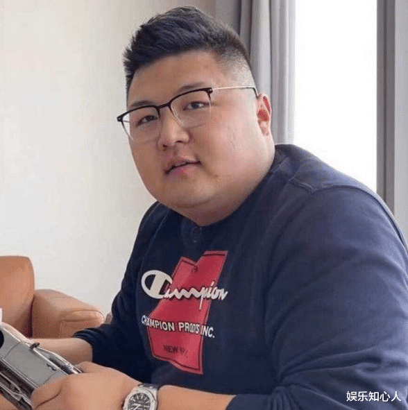 非诚勿扰|4000万粉猴哥迎娶娇妻,吊打痞幼聂小雨?“白富美”身份被扒造假