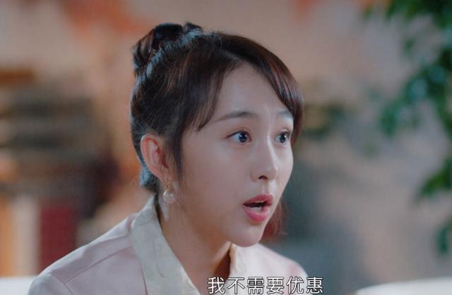 吴谨言|吴谨言新剧播放量惨淡，剧情俗套演技浮夸，3年来演的6部剧都扑了