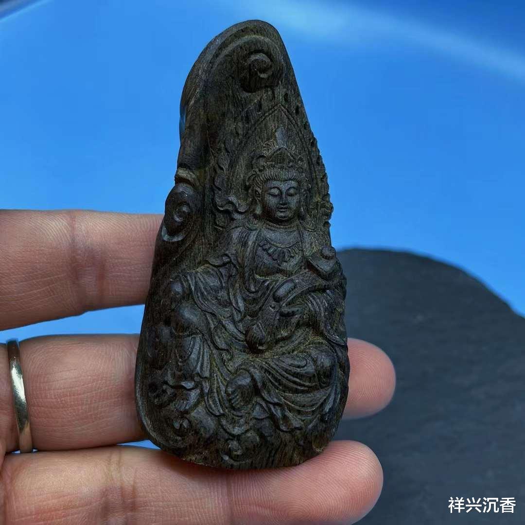 |沉香到底按克还是按件卖?