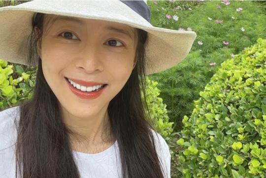 张静初|从“导演收割机”到“素食女神”,年过40的张静初究竟经历了什么