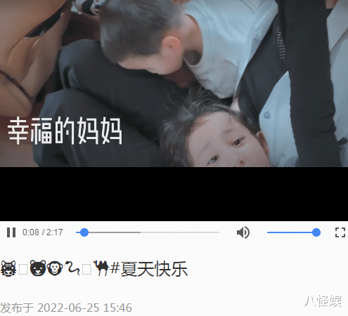 孙莉|黄磊孙莉陪孩子过暑假，一家现身寺庙，多多身高超多名男子太抢镜