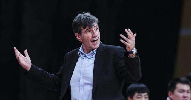 勇士队|CBA换帅潮：北京首钢执迷不悟，山东高速揣着明白装糊涂
