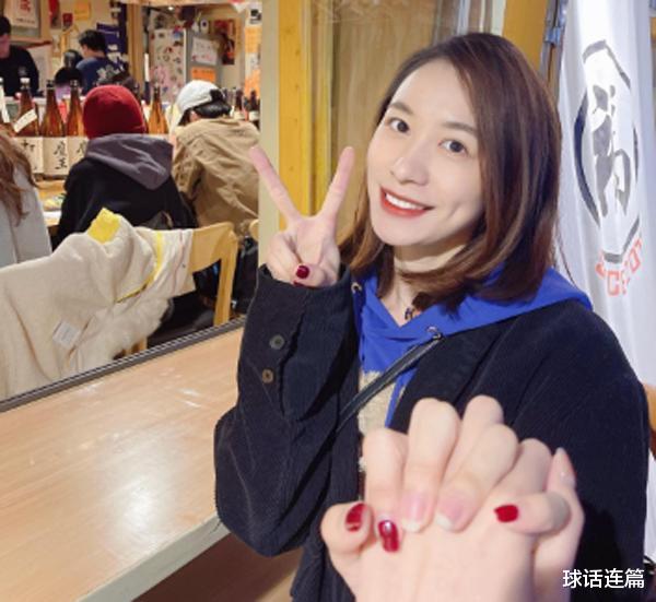 江苏女排|好久不见！江苏女排双子星退役后再度同框，十指紧扣感情依旧如初