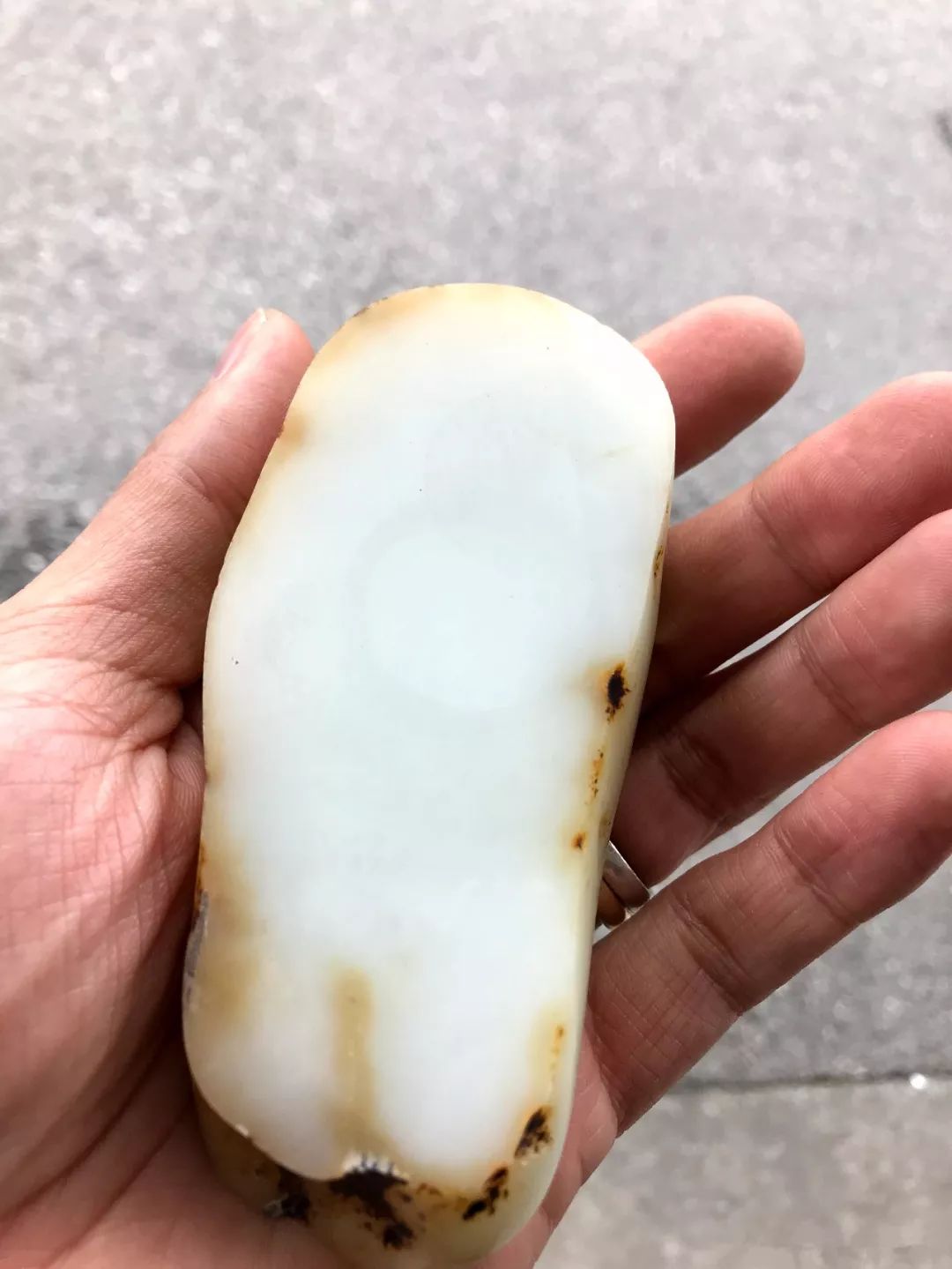 聊聊|聊聊什么是和田玉的粉脂