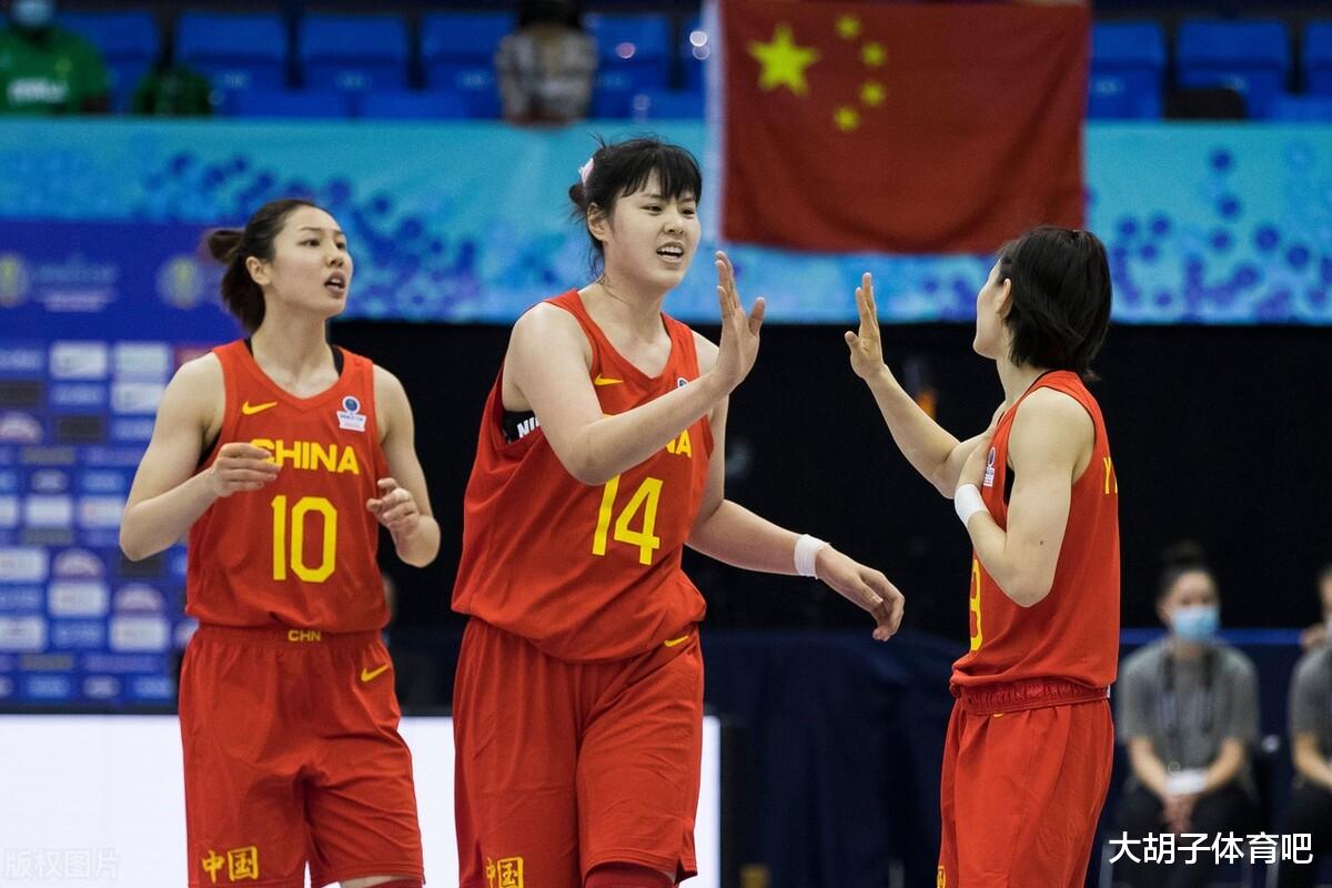 中国篮协|下一个王治郅？曝中国篮协出手介入，李月汝赴美破灭，球迷怒了