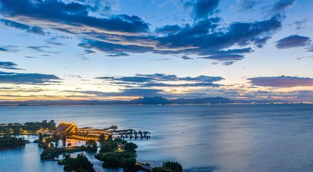 太行山大峡谷|中国有个“恒春之都”，夏天不流汗、要盖被子，冬暖夏凉适合养老