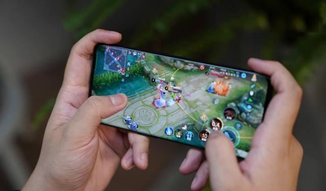 一加科技|一加10R陆续备货,天玑8100板上钉钉,2699起步很满意