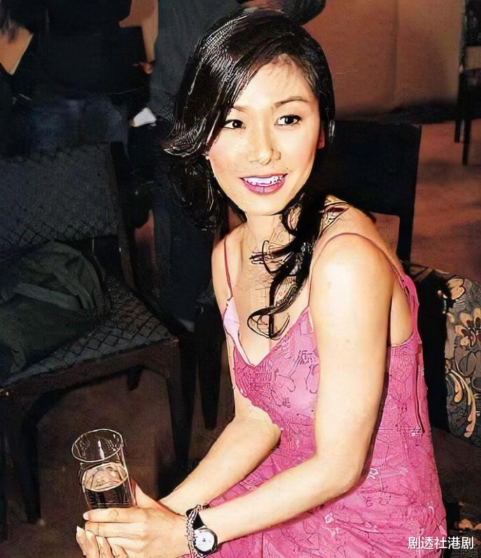 关宝慧|难忘！TVB知名女星大谈过往演女同志经历，与对手湿吻直言很尴尬