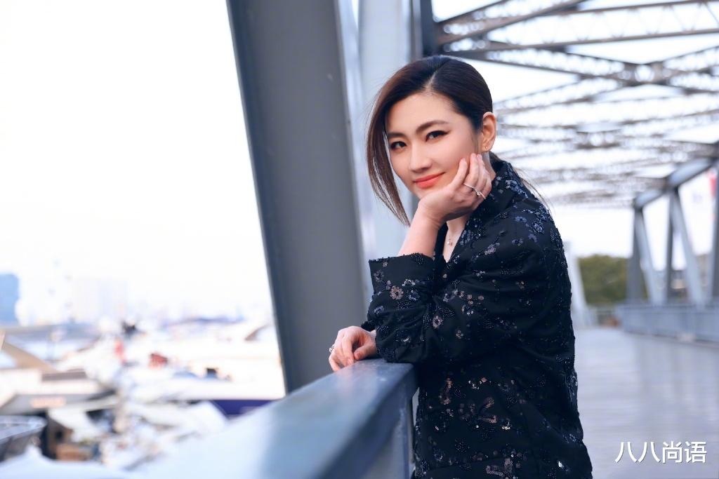 Selina|任家萱官宣恋情后，最新电影也将上映，并首度挑战大银幕主演