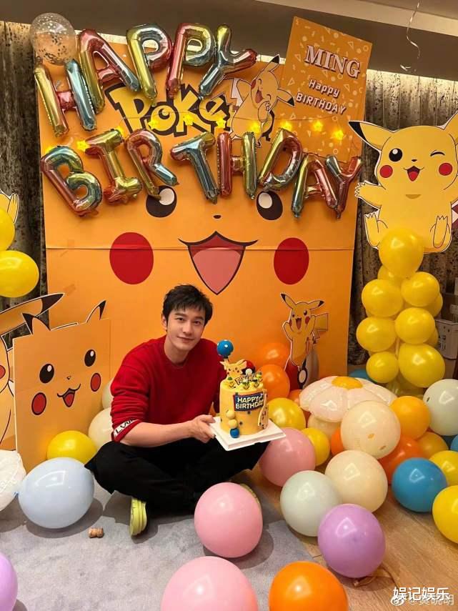 Angelababy|baby晒婚房自拍后，又戴婚戒高调秀恩爱，与黄晓明超甜蜜