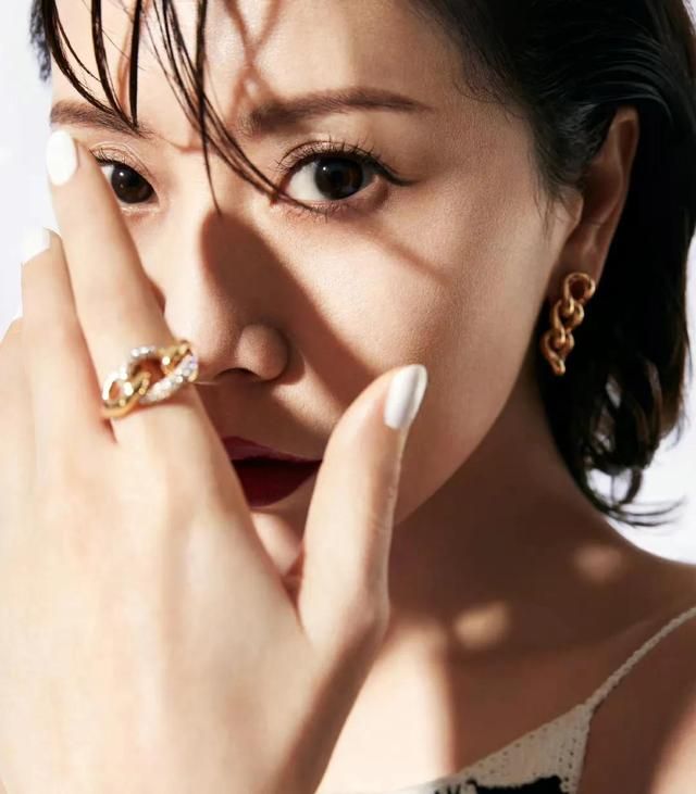 海清|演员海清，25岁隐婚生子，结婚20年无绯闻