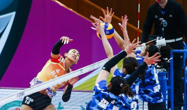 女排|大合照来袭！中国女排训练营开练，王媛媛、李盈莹、金烨状态超好