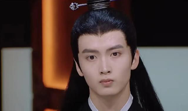 军旅|小鲜肉拍部军旅戏就想变硬汉?肖战和杨洋们应该感到脸红