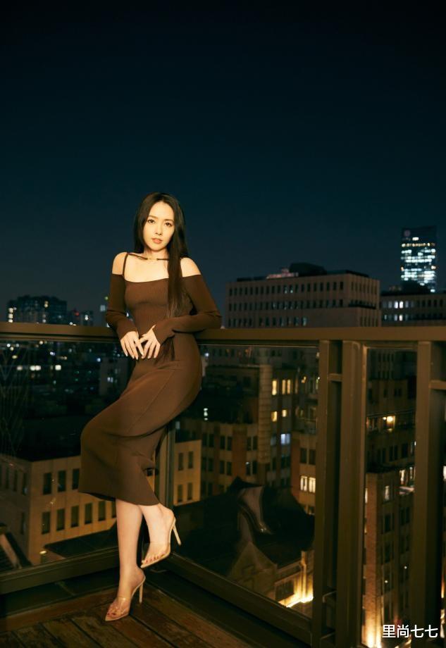 郭碧婷|郭碧婷生日会太朴素,全素出镜零首饰,婆婆绿宝石戒指都比她高调