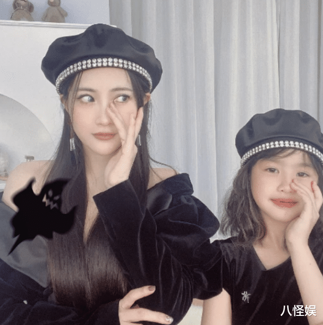 包贝尔|包贝尔夫妇为女儿庆生，7岁饺子打扮隆重，与宾客轮流合照星范足