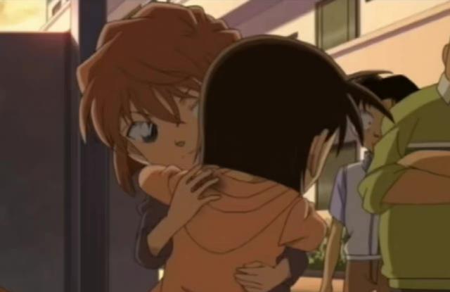 名侦探柯南|名侦探柯南:那些有爱的闺蜜组合,兰园暖心情深,最后一组乱入了