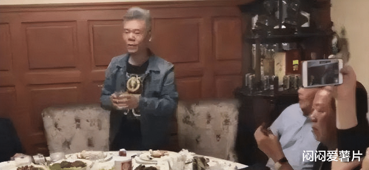 机箱|从李立群“被喷”，到马化腾在朋友圈的“吐槽”，说明了什么问题