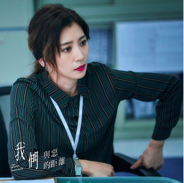 衬衫|职场上应该如何挑选衬衫？贾静雯女主管造型领子怎样选原来很有戏