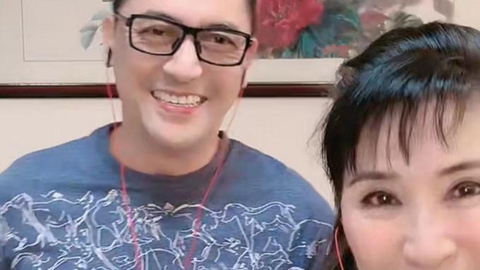 吕良伟|吕良伟弟弟罕露面帅气十足，息影后转行卖保险，女儿在内地当演员