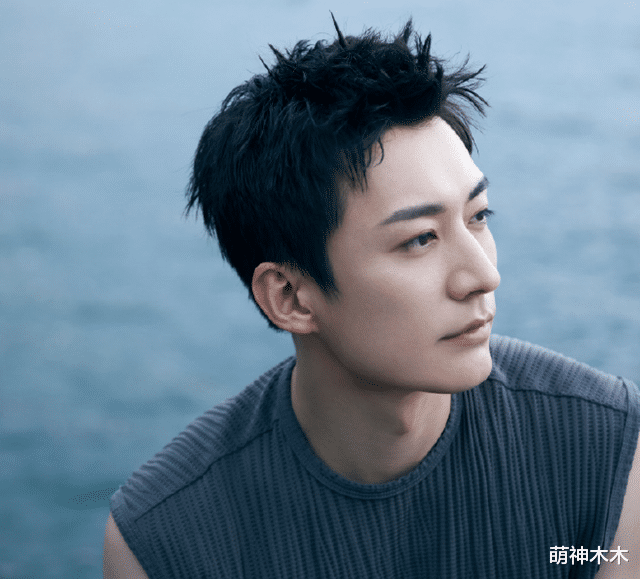 杨紫|杨紫被打脸!狗仔放出无剪辑版视频,吃蛋糕动作明显暗指杨紫撒谎