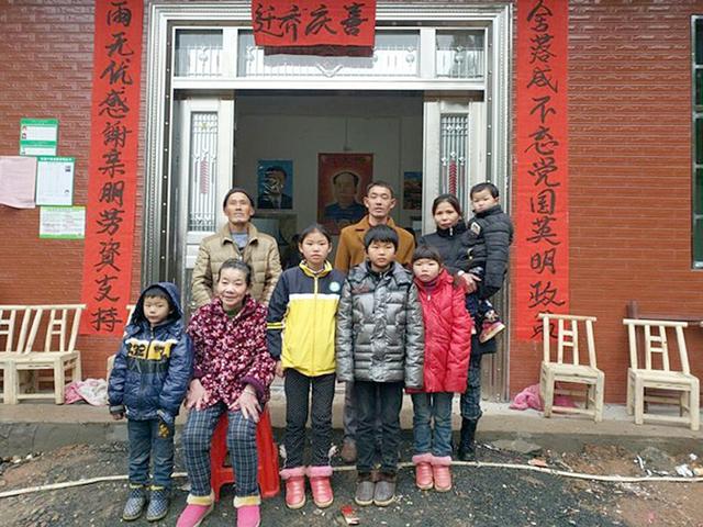 广东省|人大学霸伍继红：失业、二婚嫁农村光棍、成低保户，是谁毁了她？
