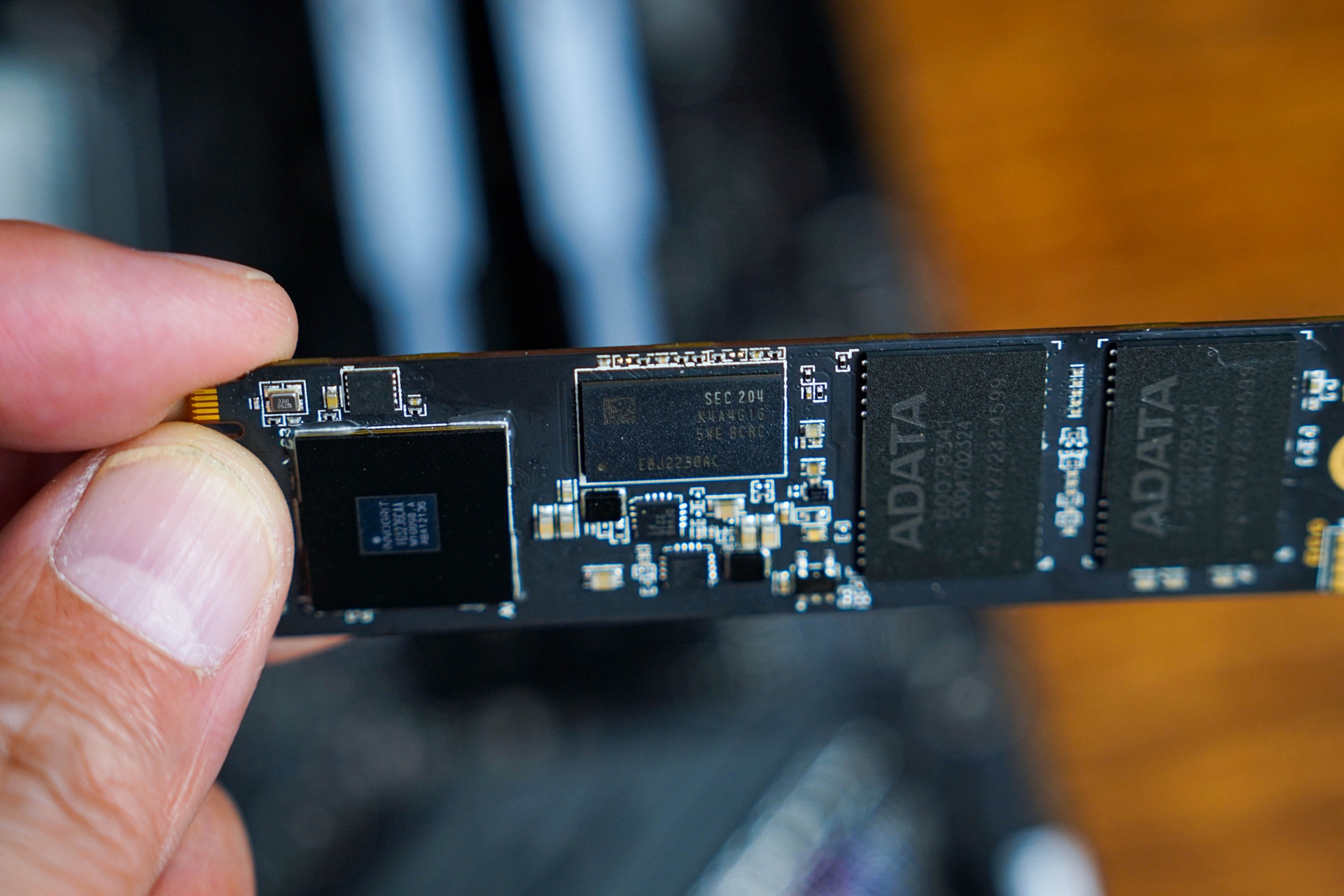 裁员|打破“行业内卷”性价比爆品,549元的JONSBO D31 Mesh装机体验