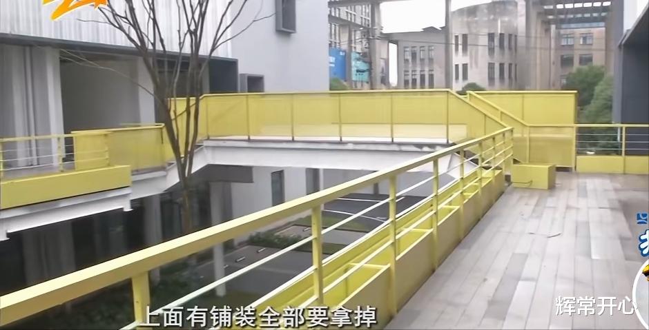 半挂车司机撞坏园区天桥主梁,园区索赔170万,其中租金损失150万!